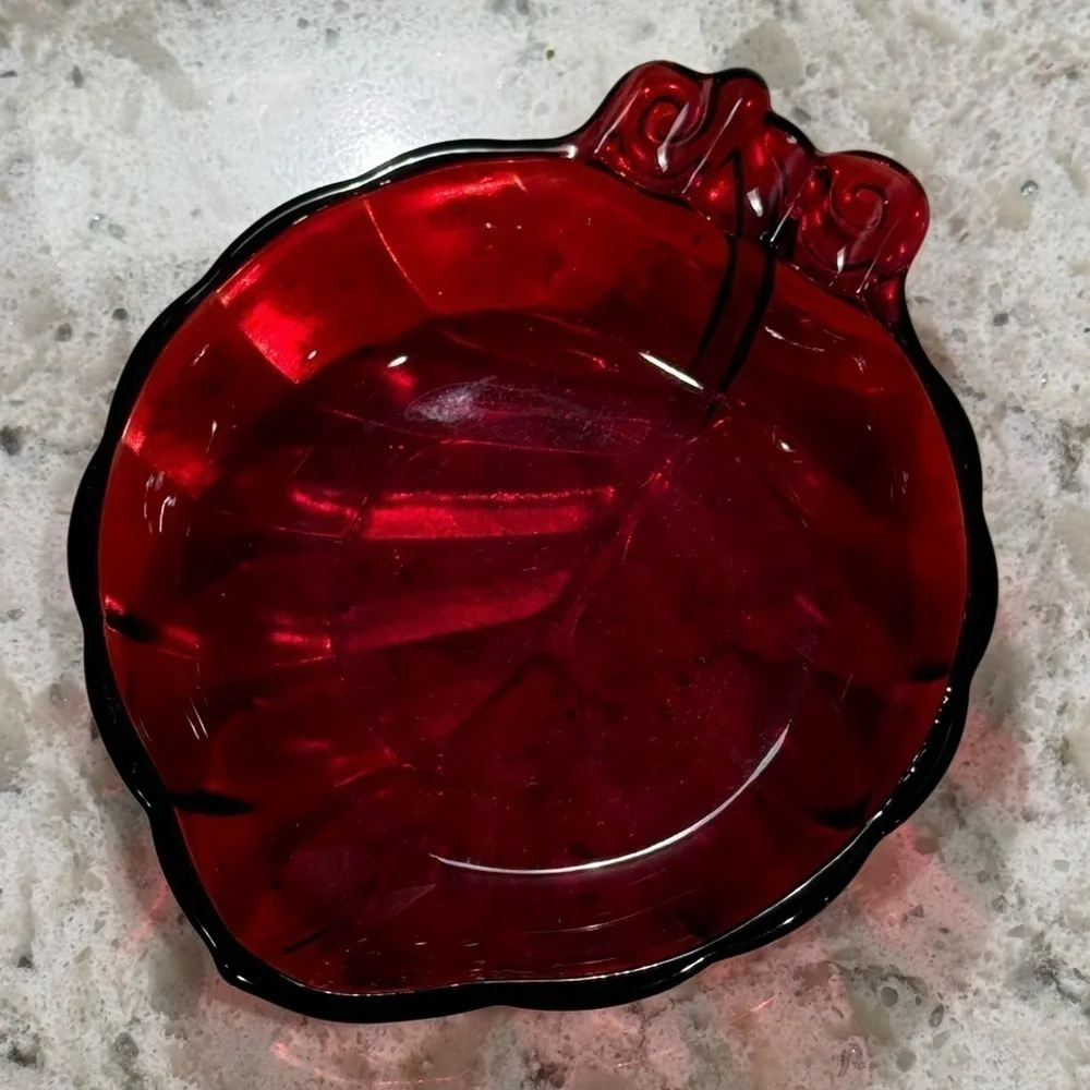 ANCHOR HOCKING~DIAMOND HOBNAIL MILKGLASS BOWL & ROYAL RUBY ASHTRAY~VERY NICE~G12